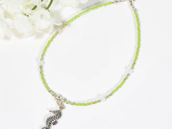 seahorse charm anklet, 9.25", handmade by Purple Moon Designs