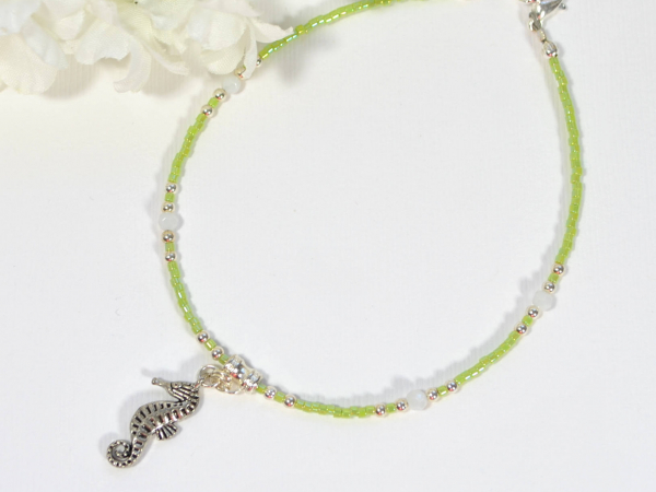 seahorse charm anklet, 9.25", handmade by Purple Moon Designs