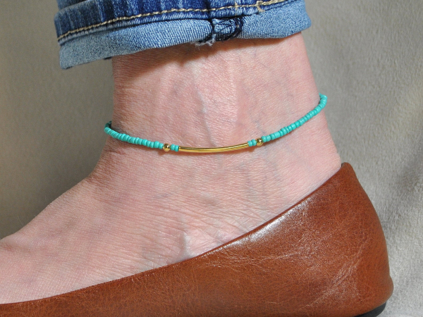 Turquoise Blue with Gold Bar Anklet, 9.5 inch, handmade by Purple Moon Designs