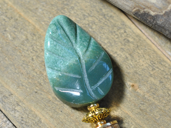 Green Leaf Wooden Hair Stick, 4.5 inch, handmade by Purple Moon Designs