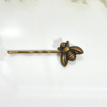 Bee Hair Pin, Garden Bobby Pin, Bronze Bobbies, Woodland Hair Clip, Bee Jewelry, Hair Accessories